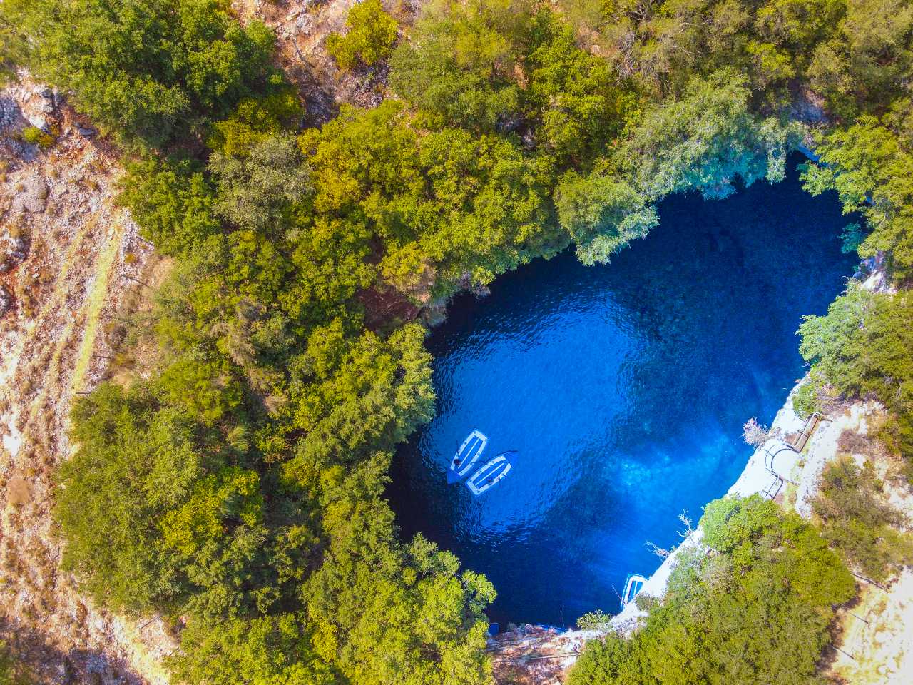 Λιμνοσπήλαιο Μελισσάνης